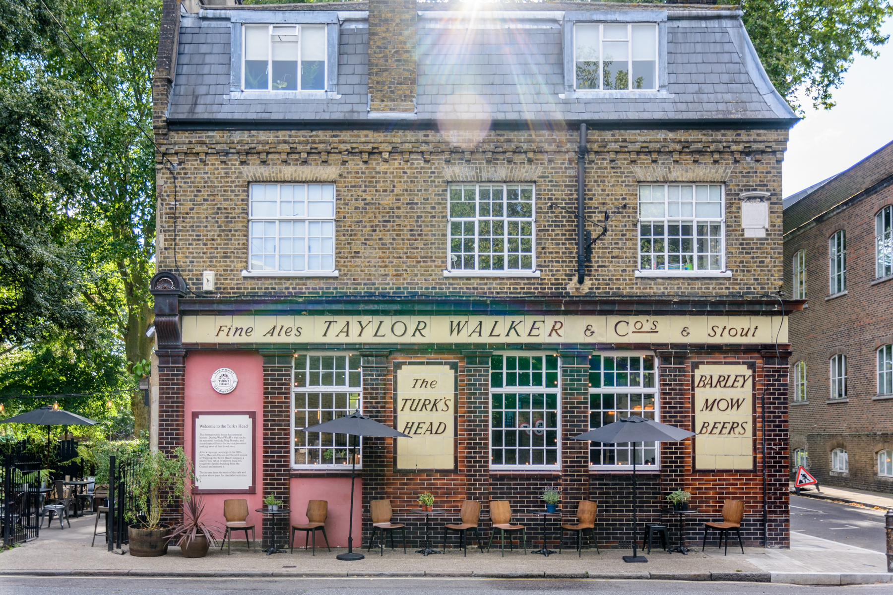 An image of the Turk's Head pub in London.